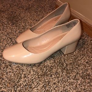Dress shoes